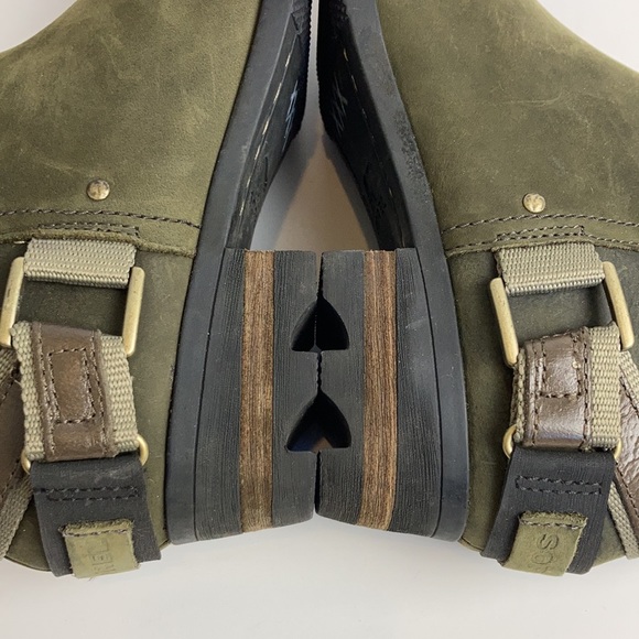 Sorel | Lolla Leather Waterproof Boots Peat Moss Green Olive - Picture 9 of 16